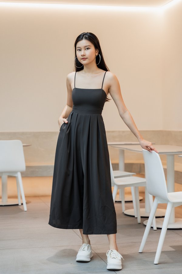 Lazie Pleated Jumpsuit (Slate grey)