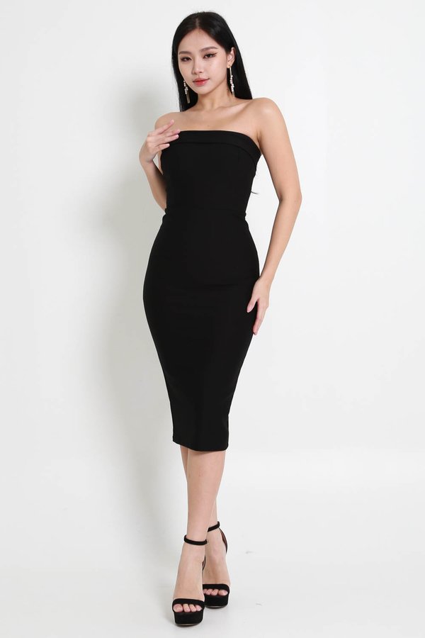 Premium* Chervonne Ruched Tube Dress (Black) | Carrislabelle