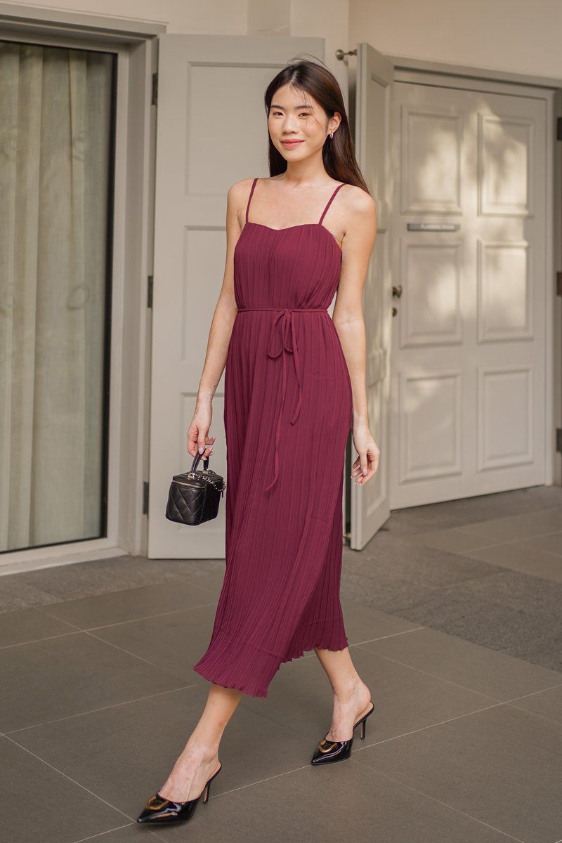 Rosie Pleated Dress (Burgundy)