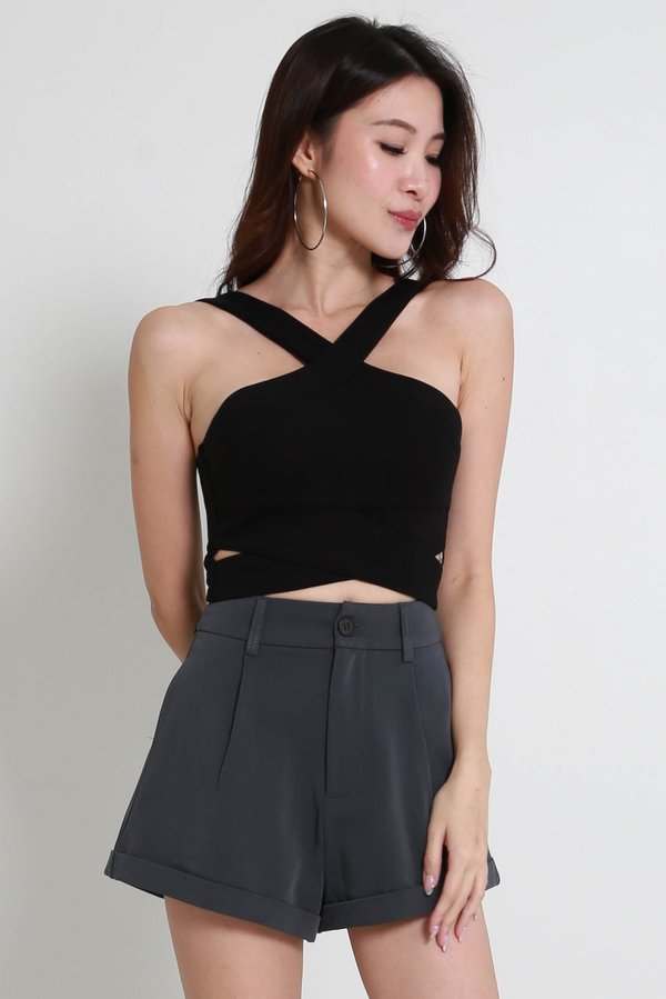 *Luxe* Pralo Cut In Top (Black)