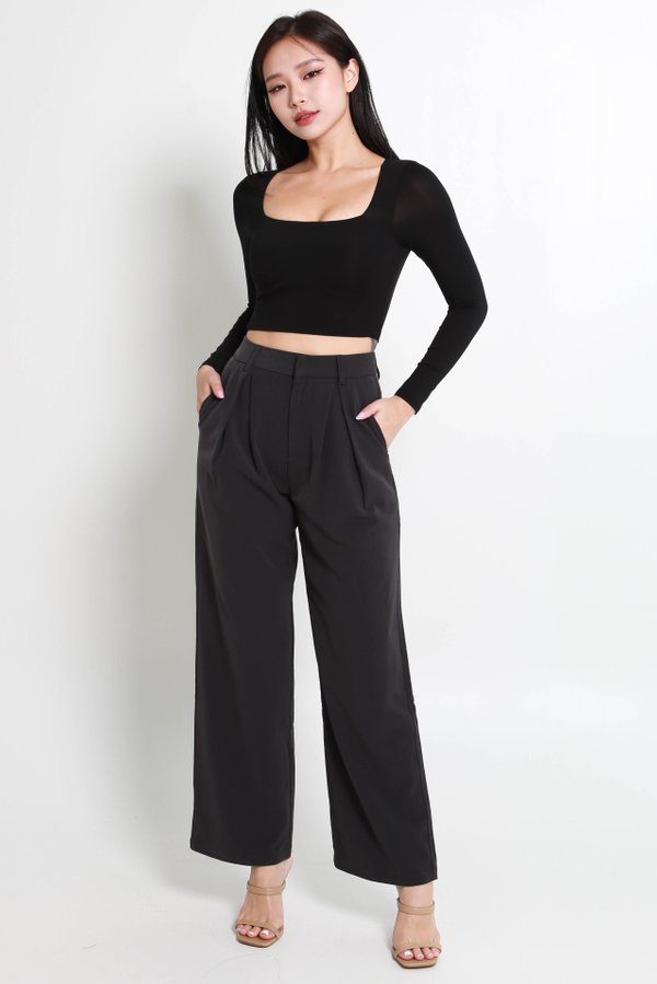 Lily Scoop Neck Long Sleeve Top (Black)