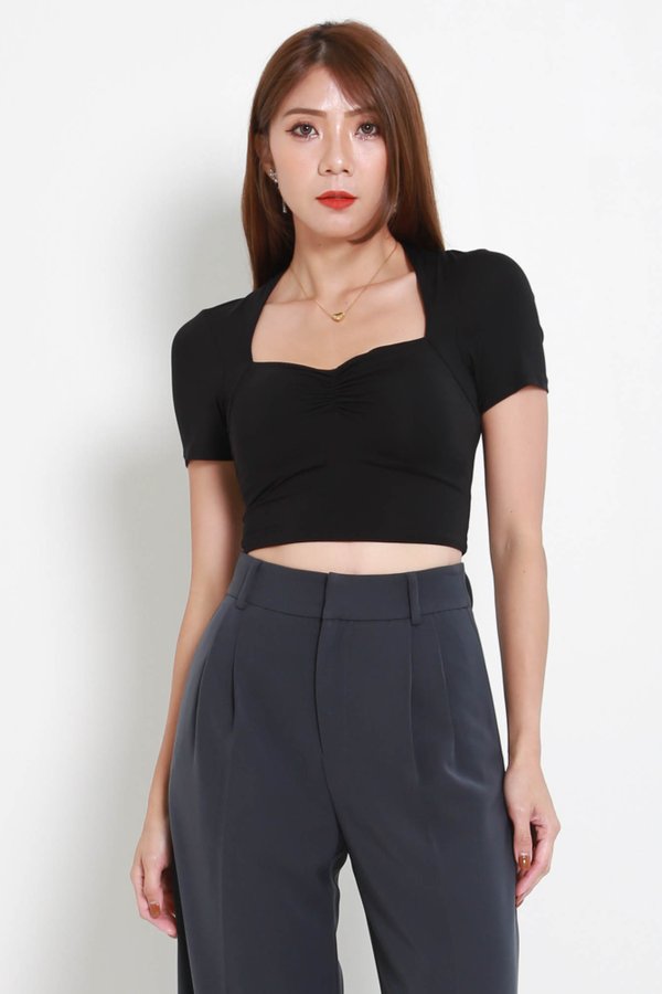 Pia Sweetheart Sleeved Top (Black)
