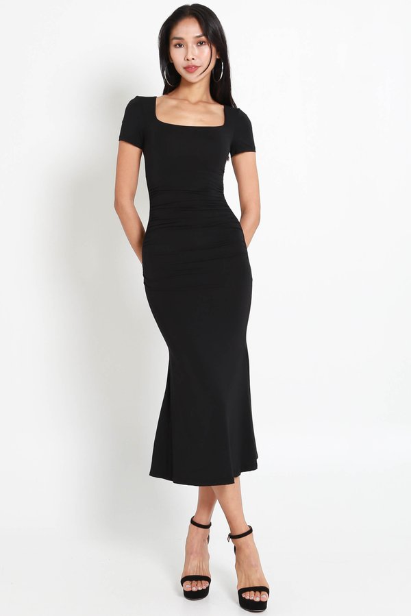 Amelia Mermaid Midi Dress (Black)