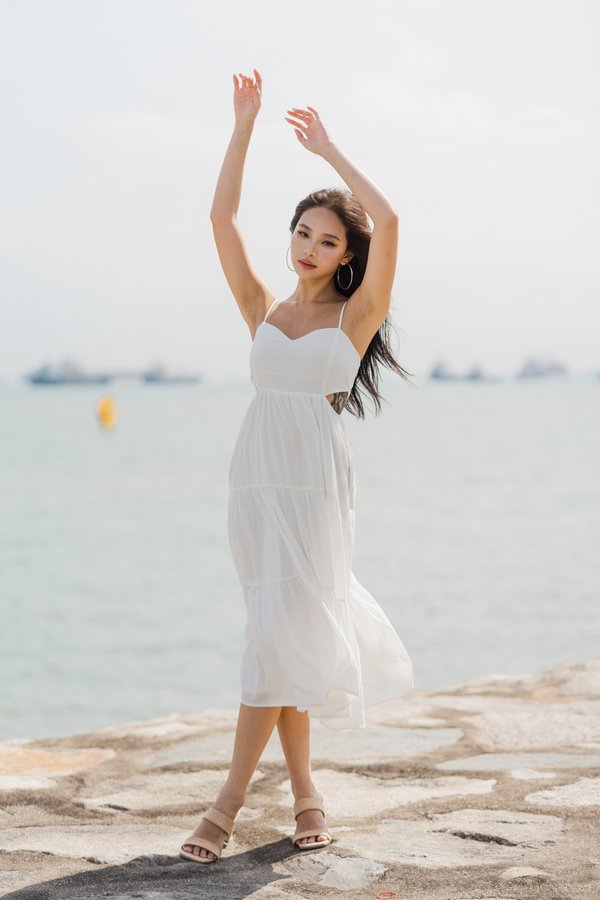 Larissa Sweetheart Side Cutout Tier Dress (White) Larissa Sweetheart Side Cutout Tier Dress (White)