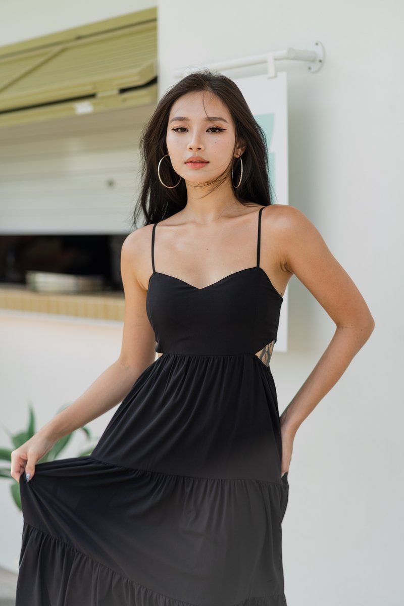 Larissa Sweetheart Side Cutout Tier Dress (Black) | Carrislabelle