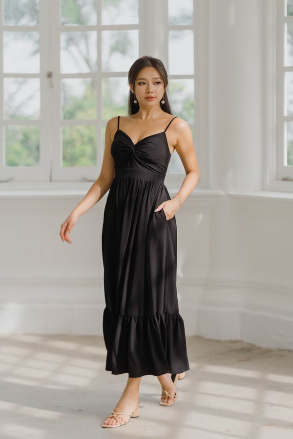 Lornie Twist Front Dress (Black)