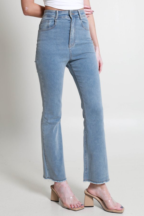 Hailey Raw Hem Jeans (Light)