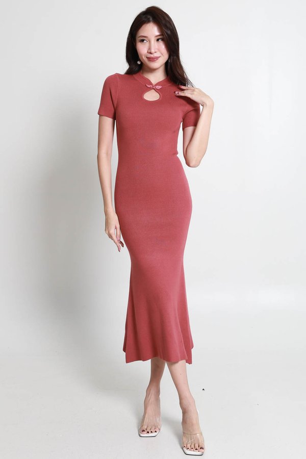 Yuan Mermaid Qipao (Dark Coral) 