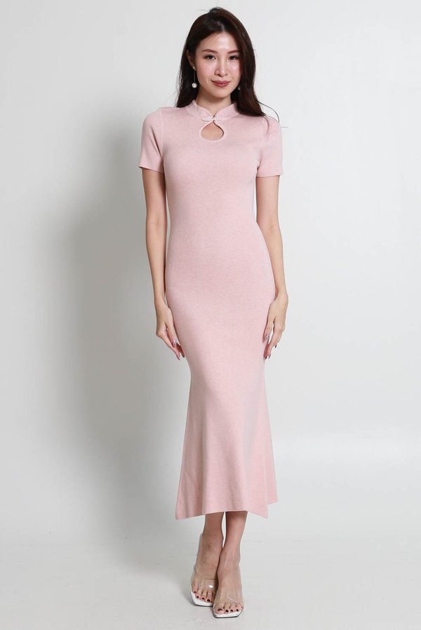 Yuan Mermaid Qipao (Baby Pink) Yuan Mermaid Qipao (Baby Pink)