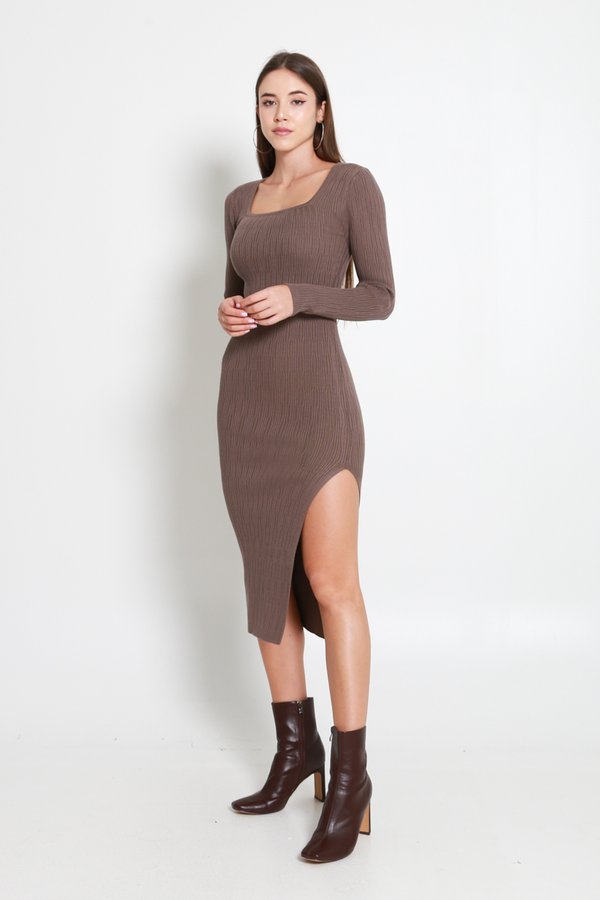 Gina Long Sleeve knit Dress (Taupe)