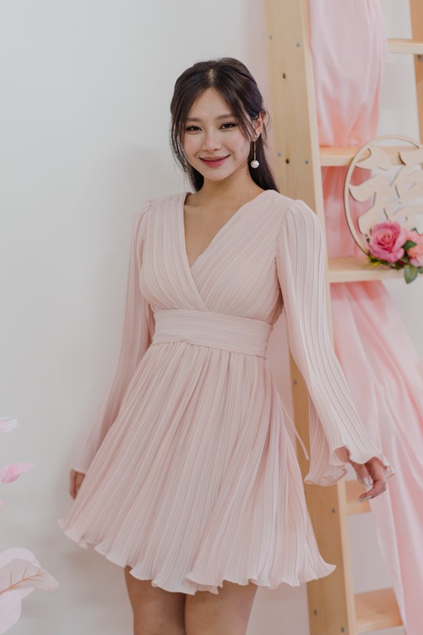 Anastasia Open Back Pleat Dress (Peach Pink)