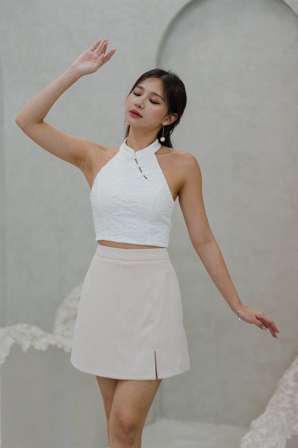 Hua Embossed Qipao Top (White) Hua Embossed Qipao Top (White)