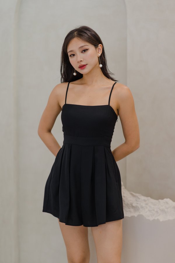 Lazier Pleated Romper (Black/BackZip) Lazier Pleated Romper (Black/BackZip)