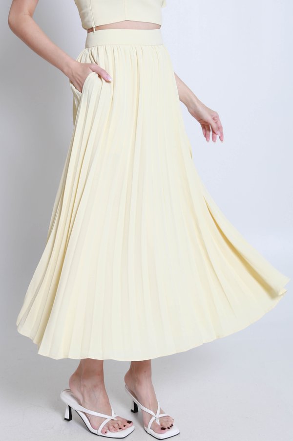 Coral Pleated Skirt (Daffodil)