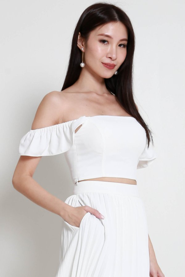 Clora Flutter Sleeve Top (White) Clora Flutter Sleeve Top (White)