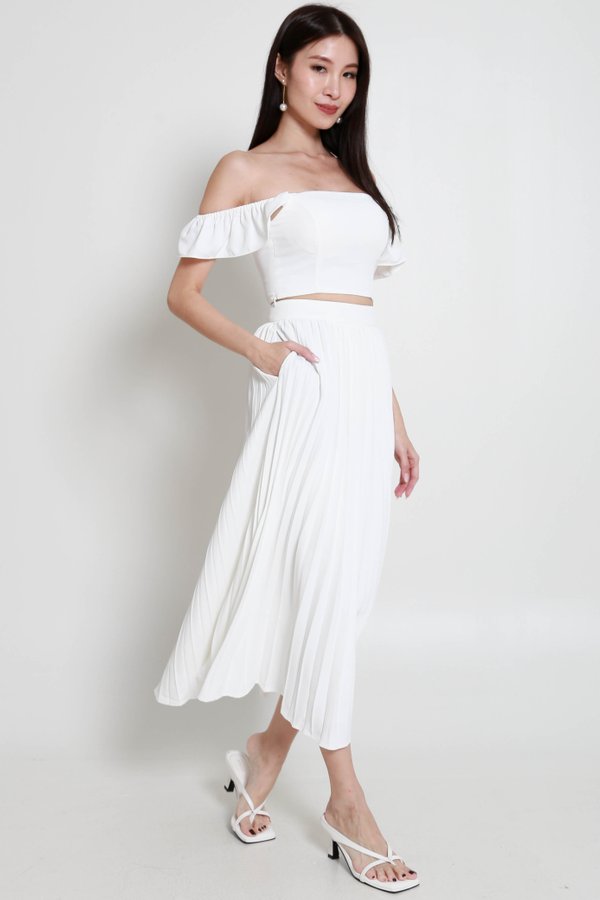 Clora Flutter Sleeve Top (White) Clora Flutter Sleeve Top (White)