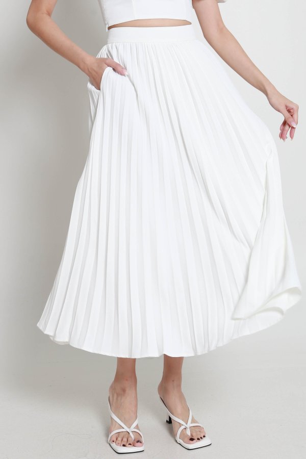 Coral Pleated Skirt (White)