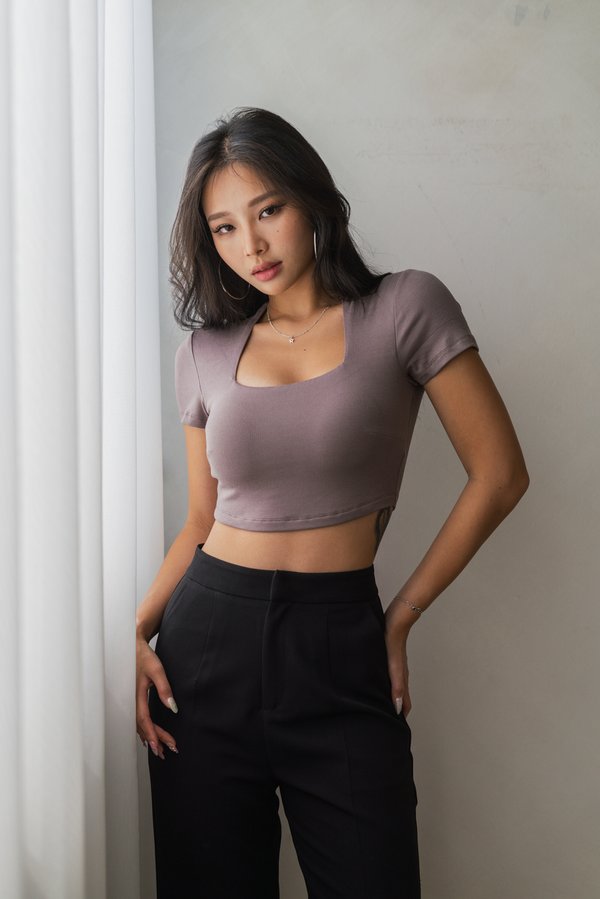 *Lite* [CROPPED] Lyla Queen Anne Top (Taupe)
