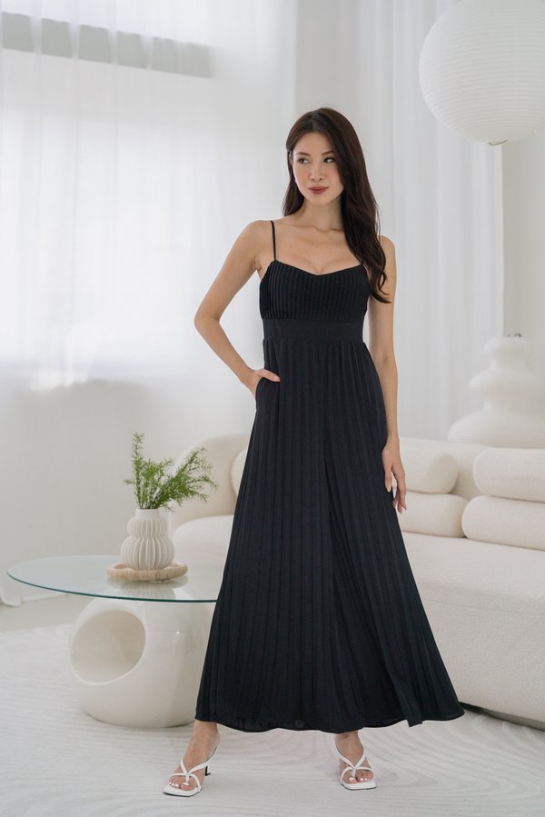 Roxie Pleated Jumpsuit (Black)