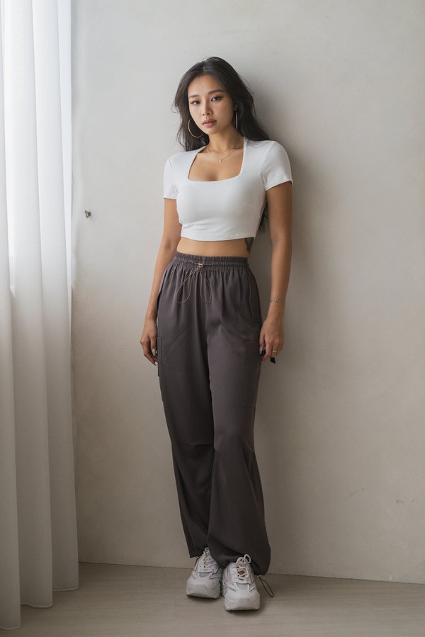 *Lite* [CROPPED] Lyla Queen Anne Top (White)