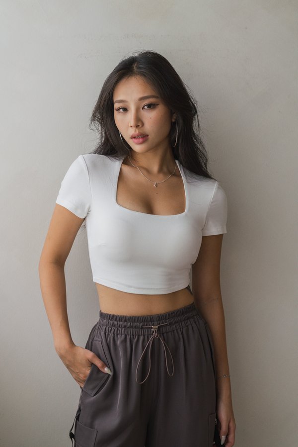 *Lite* [CROPPED] Lyla Queen Anne Top (White)