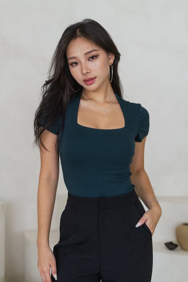 *Lite* [REGULAR] Lyla Queen Anne Top (Forest Green)