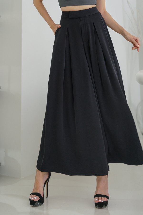 Jamie Pleated Pants (Black)
