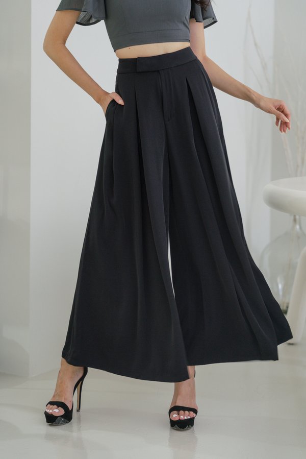 Jamie Pleated Pants (Black)