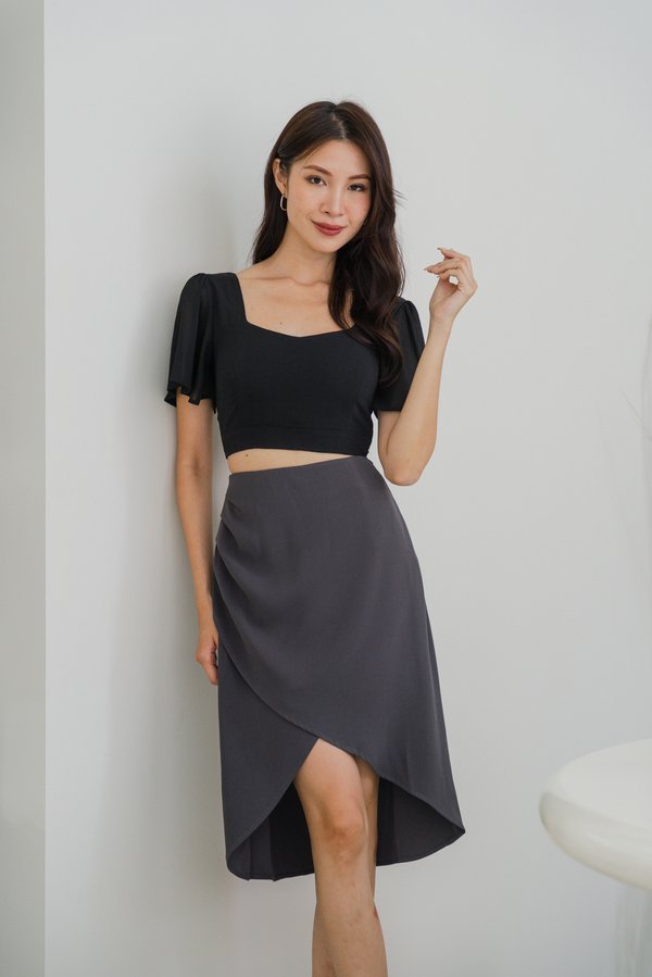 Kairi Flutter Sleeve Top (Black)