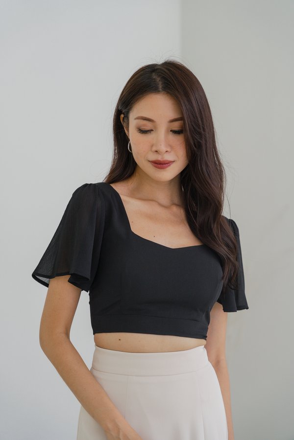 Kairi Flutter Sleeve Top (Black)