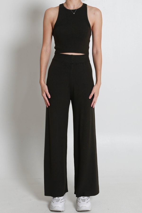 [REGULAR-MID] Fredona Knit 2Pcs Set (Dark Olive)