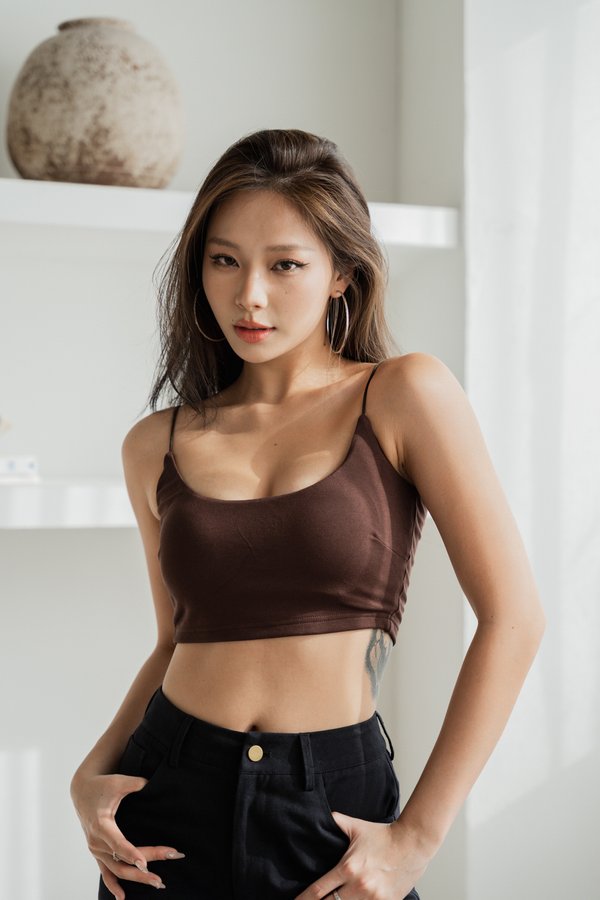 *Lite* [CROPPED] Liv Basic Cami Top (Chocolate Brown)