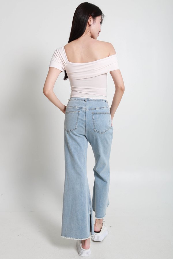 *Lite* Aubrey Sleeved Ruched Top (Baby Pink)