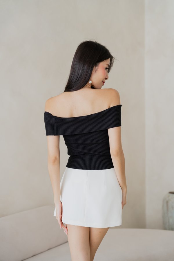 Valia Off Shoulder Knit Top (Black)