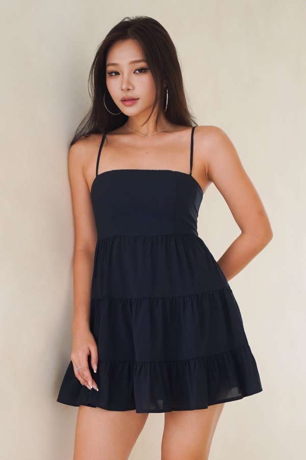 Kaitlyn Padded Tier Romper Dress (Midnight)