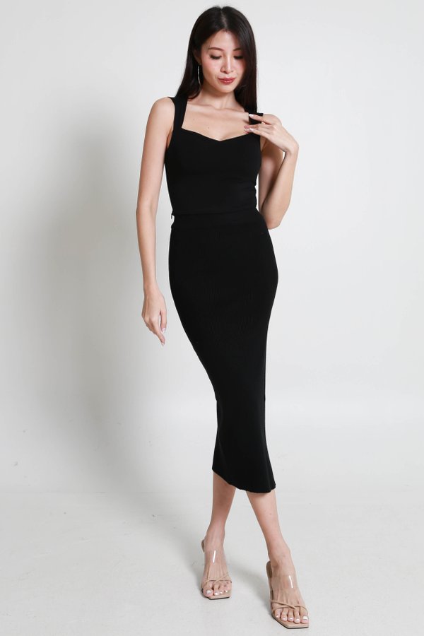 Rayna Queen Anne Padded Top (Black)