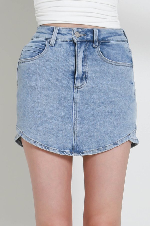 Cora Curve Hem Denim Skorts (Light Wash) Cora Curve Hem Denim Skorts (Light Wash)
