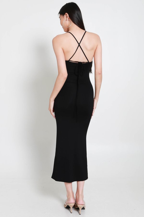 Claudette Padded Mermaid Dress (Black)