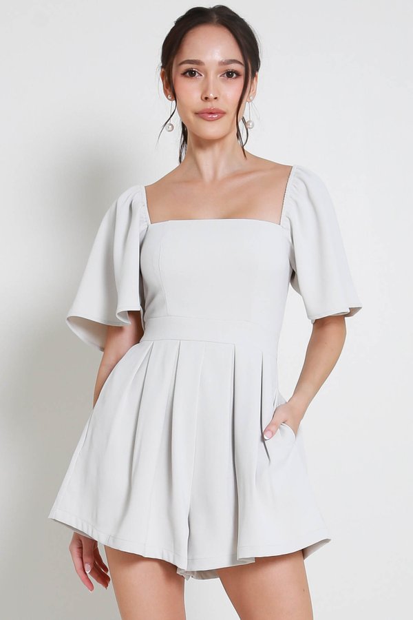 [SLEEVED] Lazier Pleated Romper (Ice Greige)
