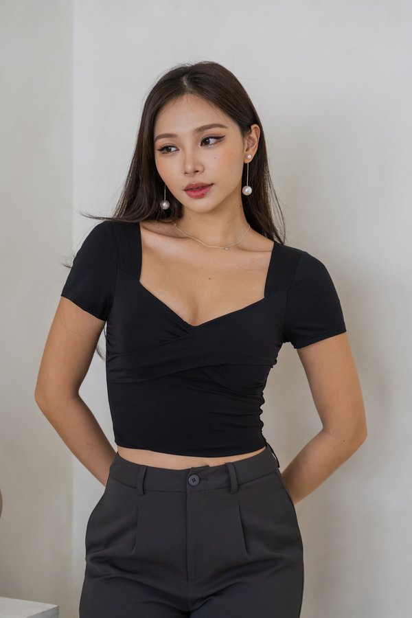 Gloria Twist Knot Sleeved Top (Black)