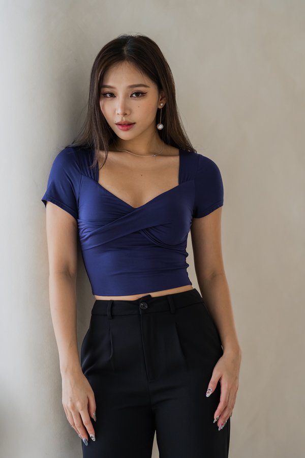 Gloria Twist Knot Sleeved Top (Navy)