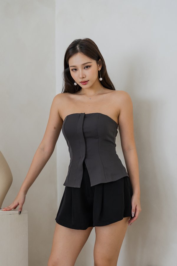 Chelsea Flare Shorts (Black)