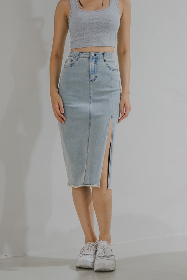 Julian Side Slit Denim Skirt (Light Vintage Wash)