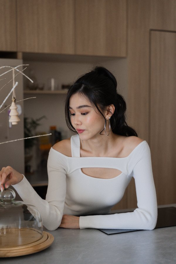 Jaclyn Peekaboo Knit Top (White)