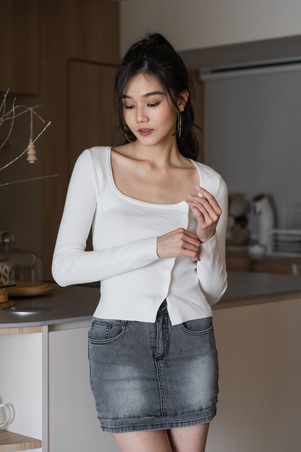 Amelda Long Sleeve Knit Top (White)