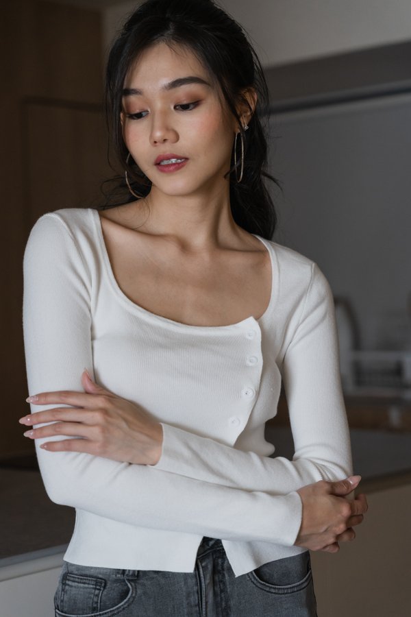 Amelda Long Sleeve Knit Top (White)