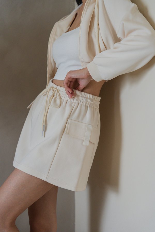 Axton Drawstring Cargo Skorts (Buttermilk)