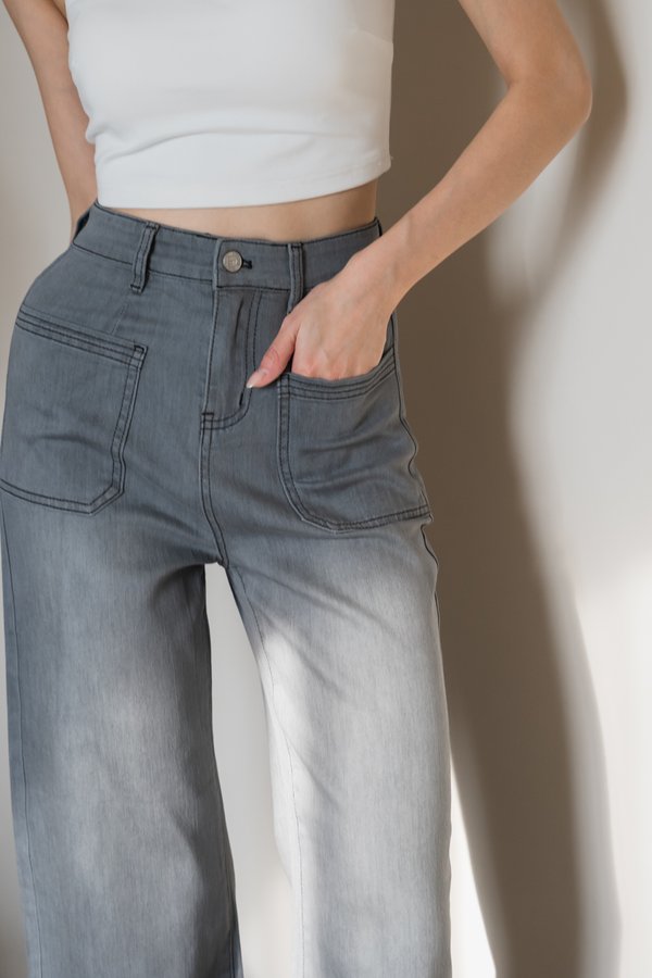 [PETITE] Joelle Pocket Straight Cut Denim Jeans (Grey Wash)