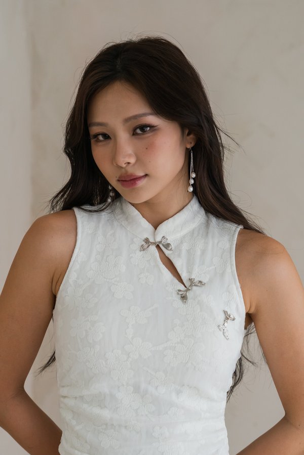 Fei Butterfly Clasp Padded Qipao Top (Ivory) Fei Butterfly Clasp Padded Qipao Top (Ivory)
