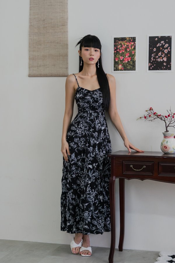 Auralia Padded Maxi Dress (Black Base White Floral)